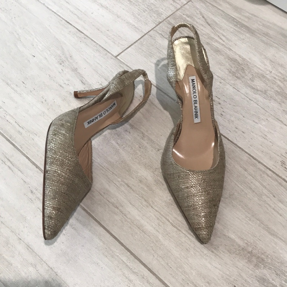 Manolo Blahnik Low-Heel Slingback Pumps Size 37